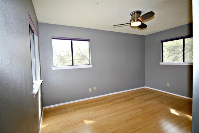 Building Photo - 6601 Colina Ln