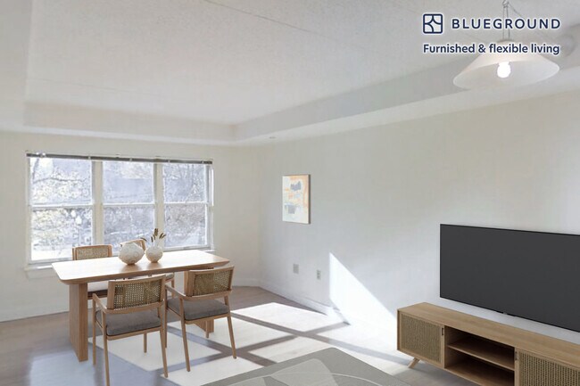 Building Photo - 1405 Beacon St