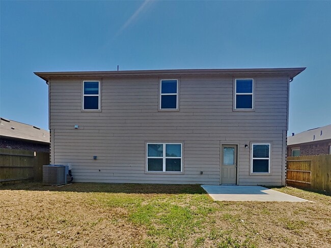 Building Photo - 692 Totem Trail Dr