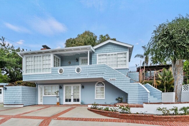 Building Photo - Virginia Way - Mohajer Unit A