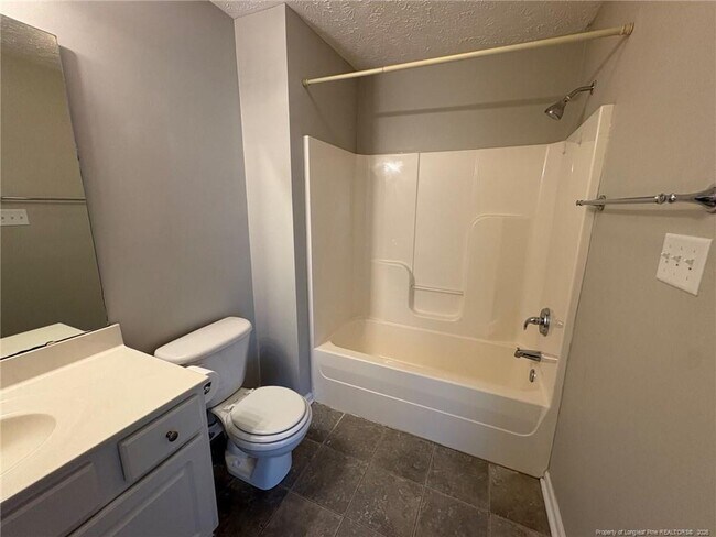Building Photo - 3330 Harbour Pointe Pl