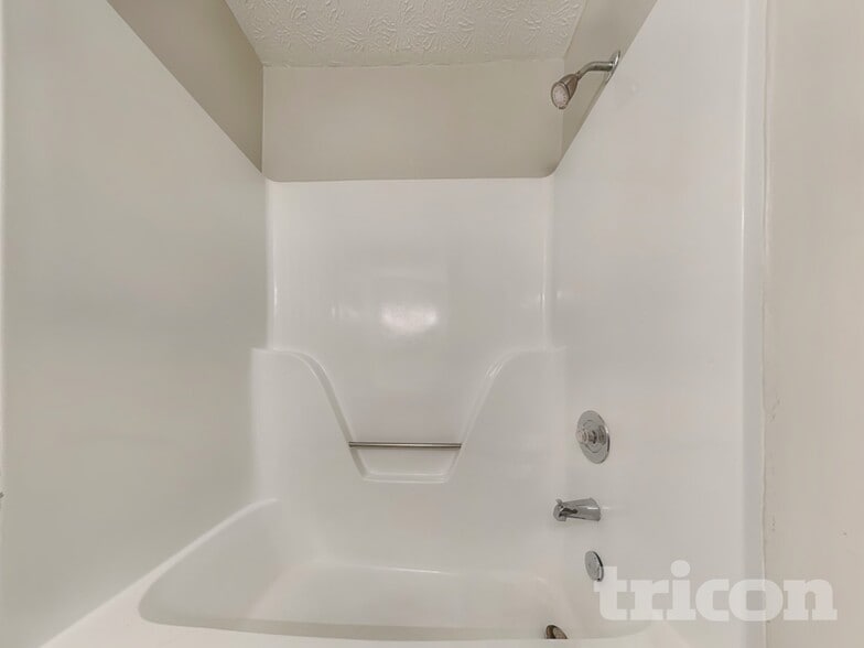 Building Photo - 285 Fireside Way