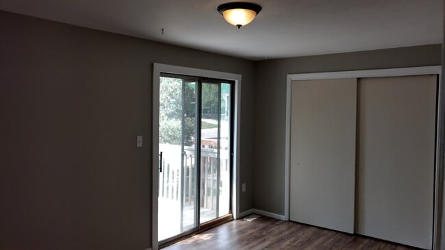 Building Photo - AMAZING 3 Bed 2 Bath Townhome in Lafayette- Available August 10th