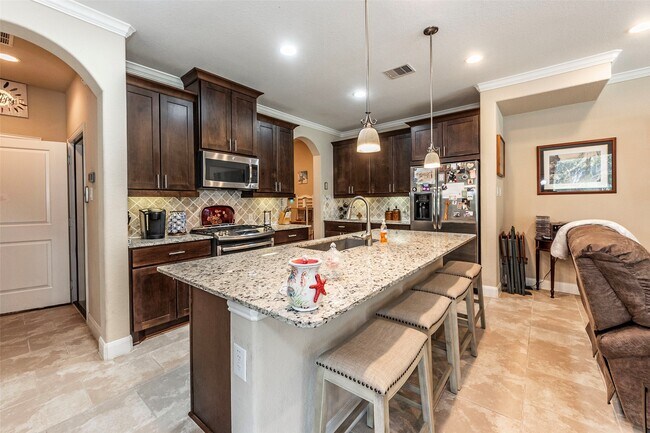 Building Photo - 403 Marina View Dr