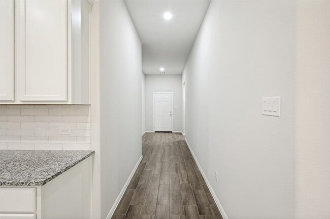 Building Photo - 14057 Kempt Dr