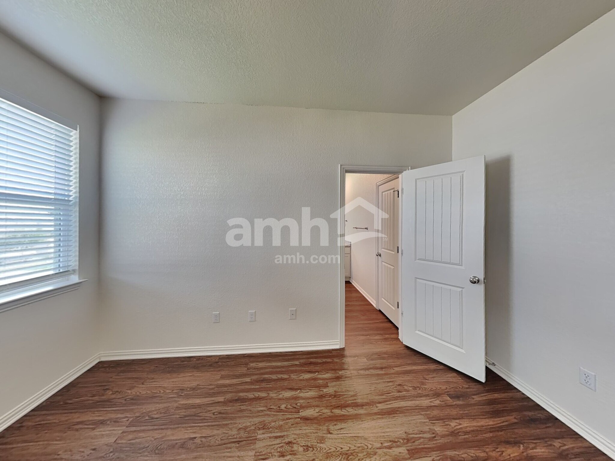 Building Photo - 2708 Geronimo Creek