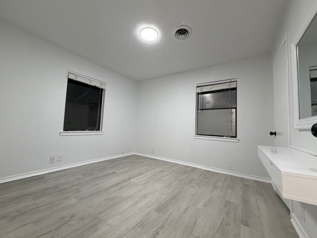 Building Photo - 1105 Highland Dr