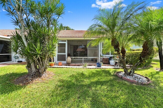 Building Photo - 6077 Lake Hibiscus Dr