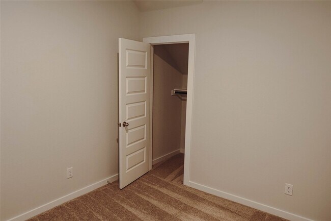 Building Photo - 8534 Blueberry Ash St