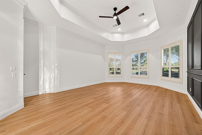 Building Photo - 23003 Two Harbors Glen St