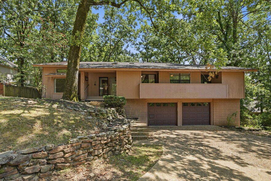 Building Photo - 3 Catina Ct
