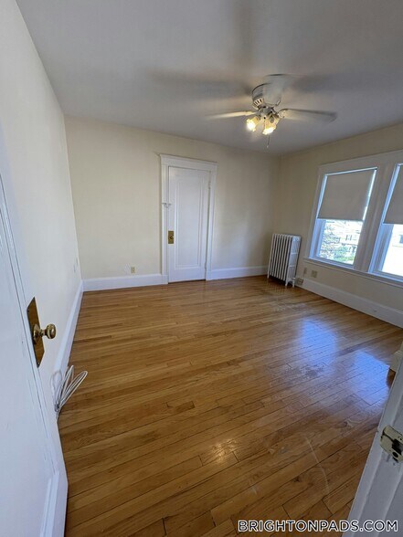 Building Photo - 70 Union St