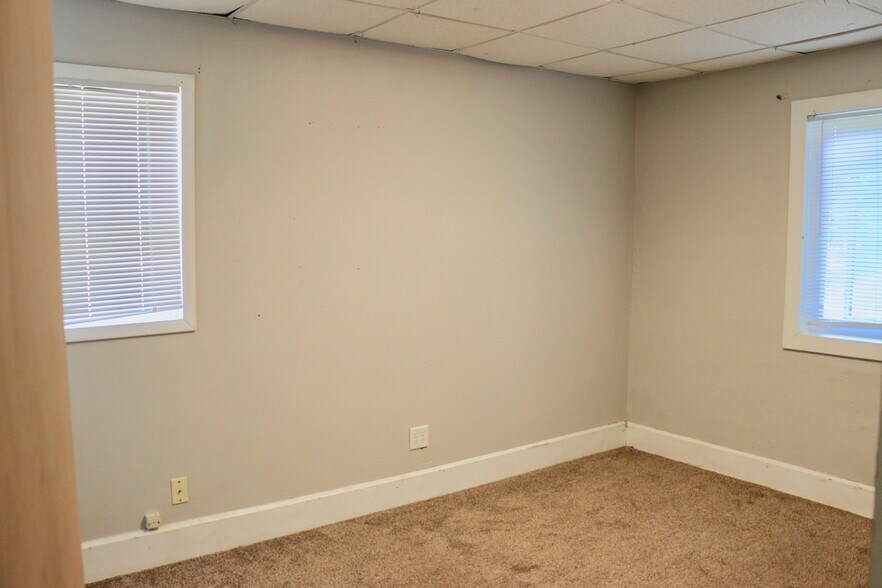 Bedroom - 331 Center St