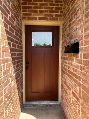 Building Photo - 2143 Gilford St