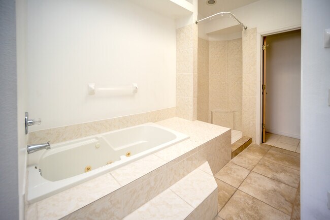 Building Photo - ICW-873 Caribbean Dr.