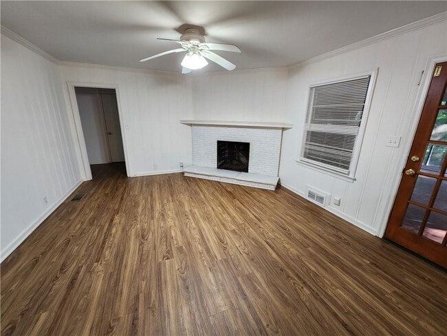 Building Photo - 2294 Clairmont Rd