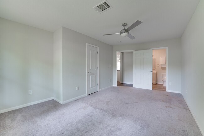 Building Photo - 7601 Springdale St