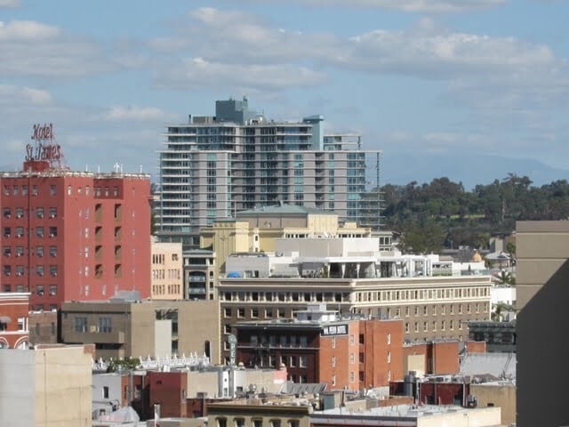 Building Exterior - 1080 Park Blvd