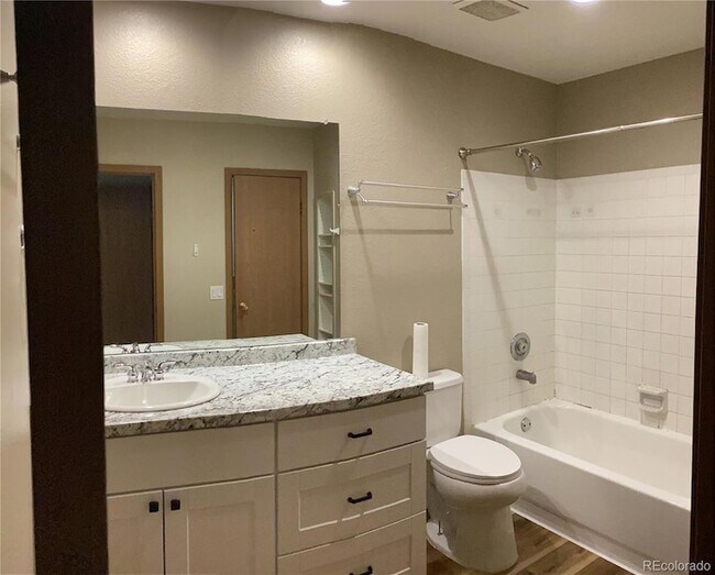 Building Photo - 8733 W Cornell Ave