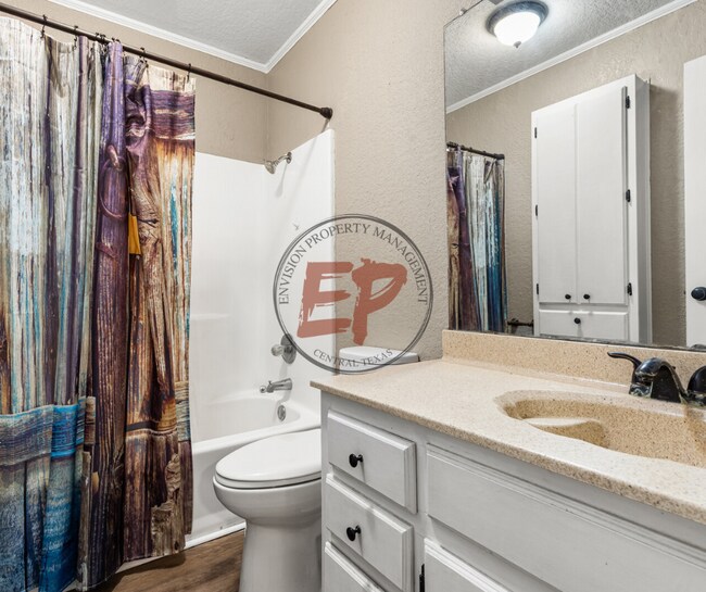 Building Photo - 521 Jancy Dr