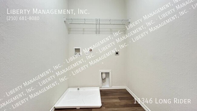 Building Photo - 11346 Long Rider