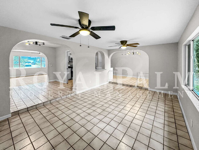 Building Photo - 3 Bed | 2 Bath Home on SE 46th Terrace – Space to Live, Room to Breathe Limited-time offer: $300 ...