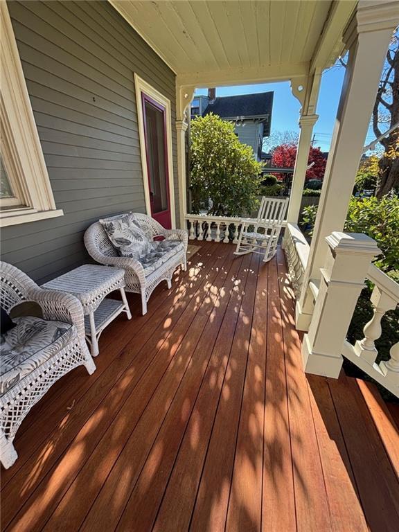 Building Photo - 8 Cottage St