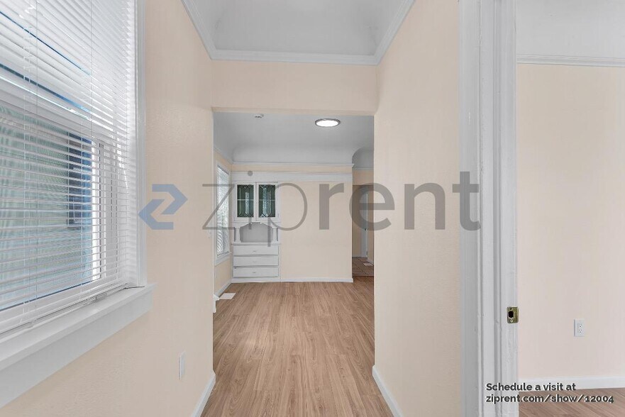 Building Photo - 3321 Adeline St