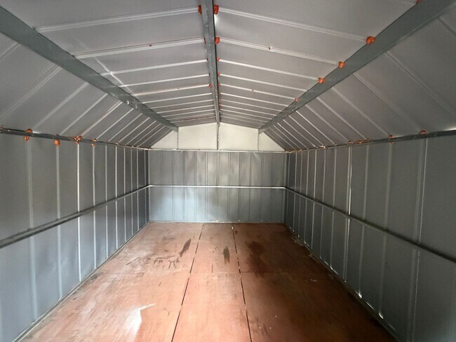 Building Photo - 3 Bedroom Updated Home Available Near Montano Rd NW & Unser Blvd NW!