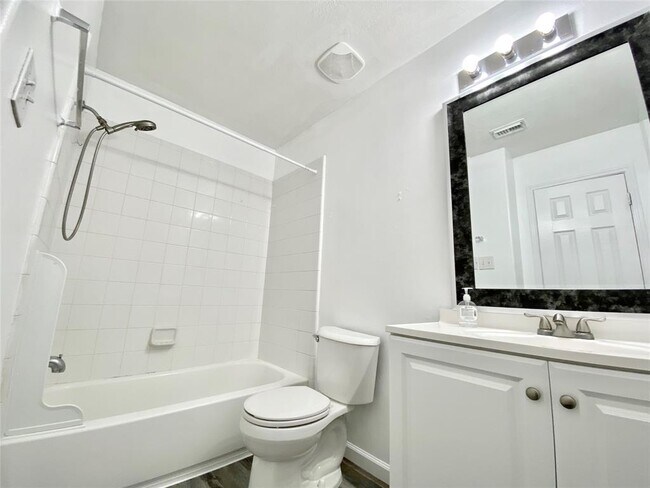 Building Photo - 7130 Sedona Ct