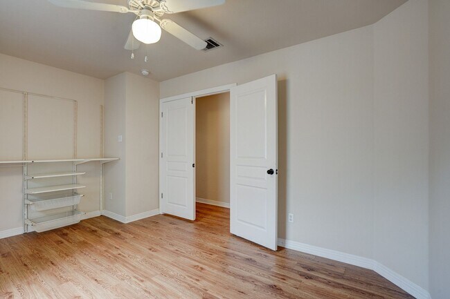 Building Photo - 4502 Avenue-B