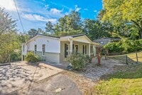 Building Photo - 2161 Chapel Hill Rd