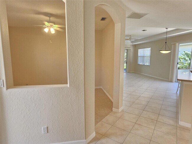 Building Photo - 150 Padova Way