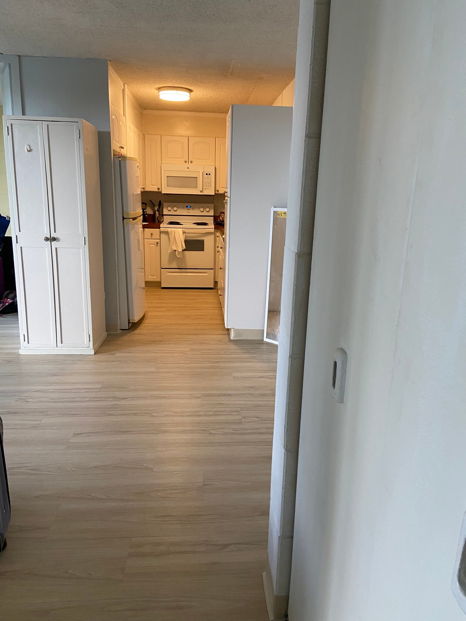 Building Photo - 2845 Waialae Ave