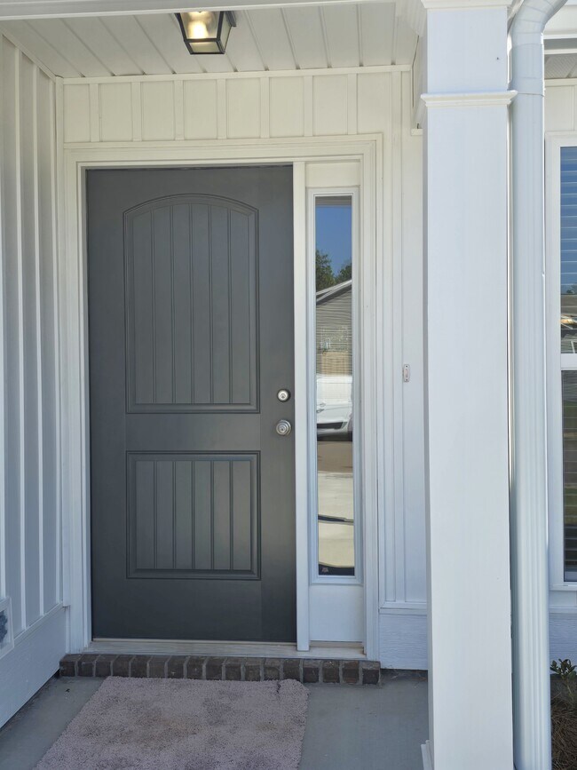 Building Photo - 8047 Bannock Cir