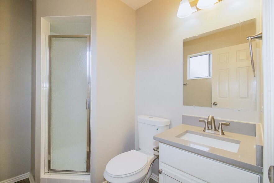 Building Photo - 6129 Crystal River Dr