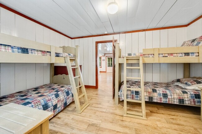 Building Photo - 911 Debordieu Blvd