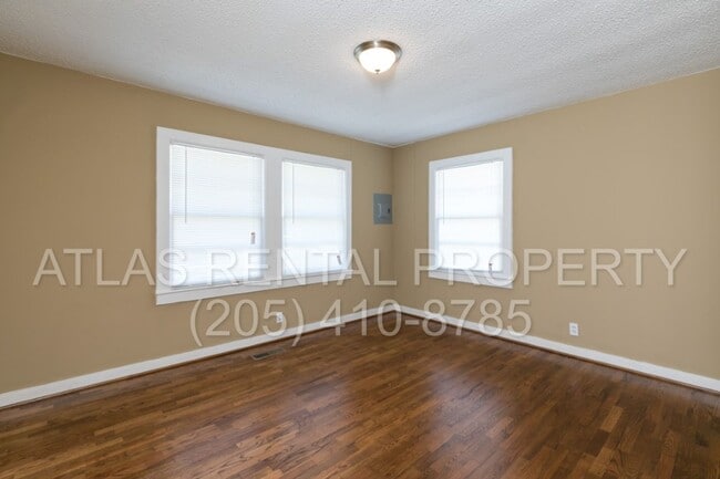 Building Photo - Incredible Value in the Desirable Shannon Road Area – Beautifully Renovated 3BR/2BA!