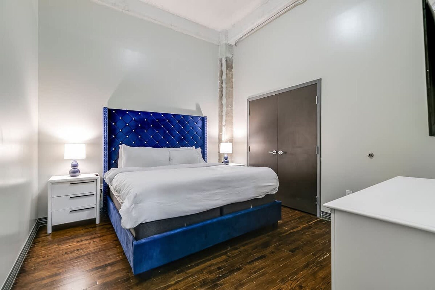 Building Photo - 500 S Ervay St