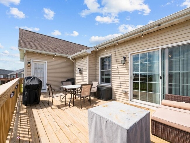 Building Photo - 67 Cobblestone Ln