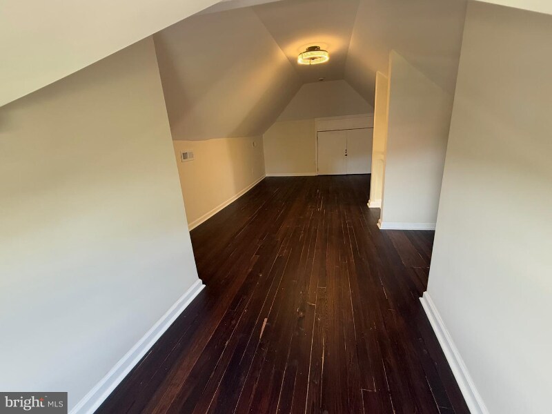 Building Photo - 1210 Eldridge Ave