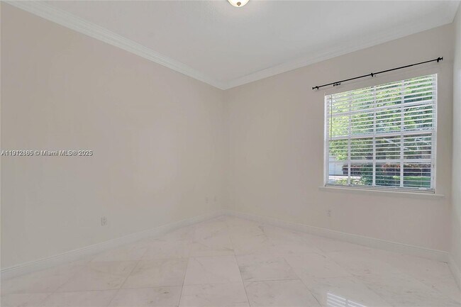 Building Photo - 17117 SW 82nd Ct