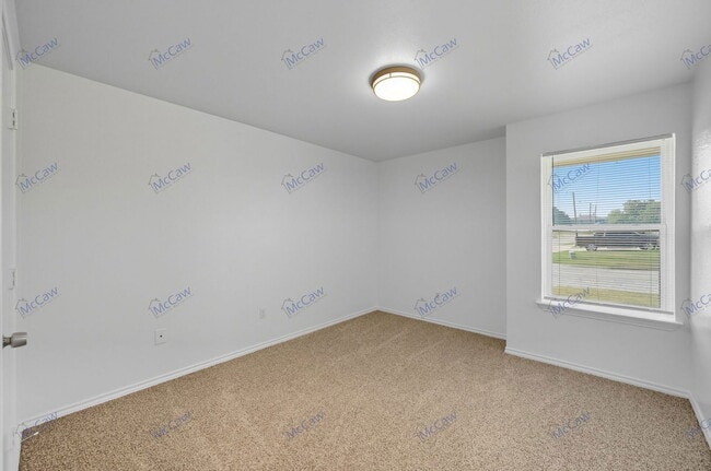 Building Photo - 3407 Republic Dr