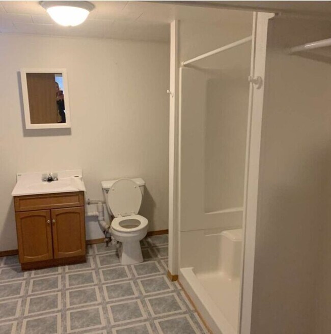 Building Photo - $2,200 | 3 Bedroom, 3 Bathroom House | Pet Friendly* | Available for August 1st, 2026 Move In!