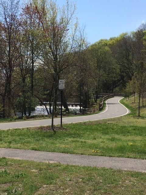 Building Photo - 23 Cutler St