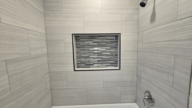 Building Photo - 3109 Beecher Rd