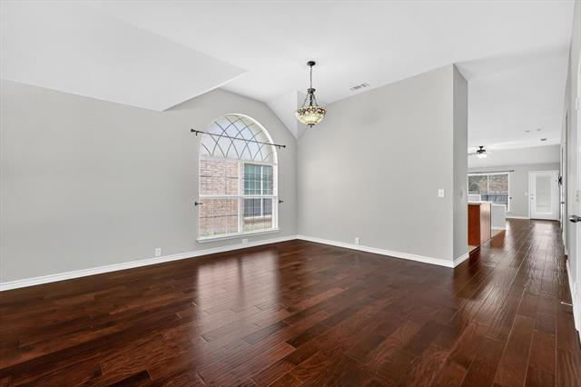 Building Photo - 3012 Honey Locust Dr