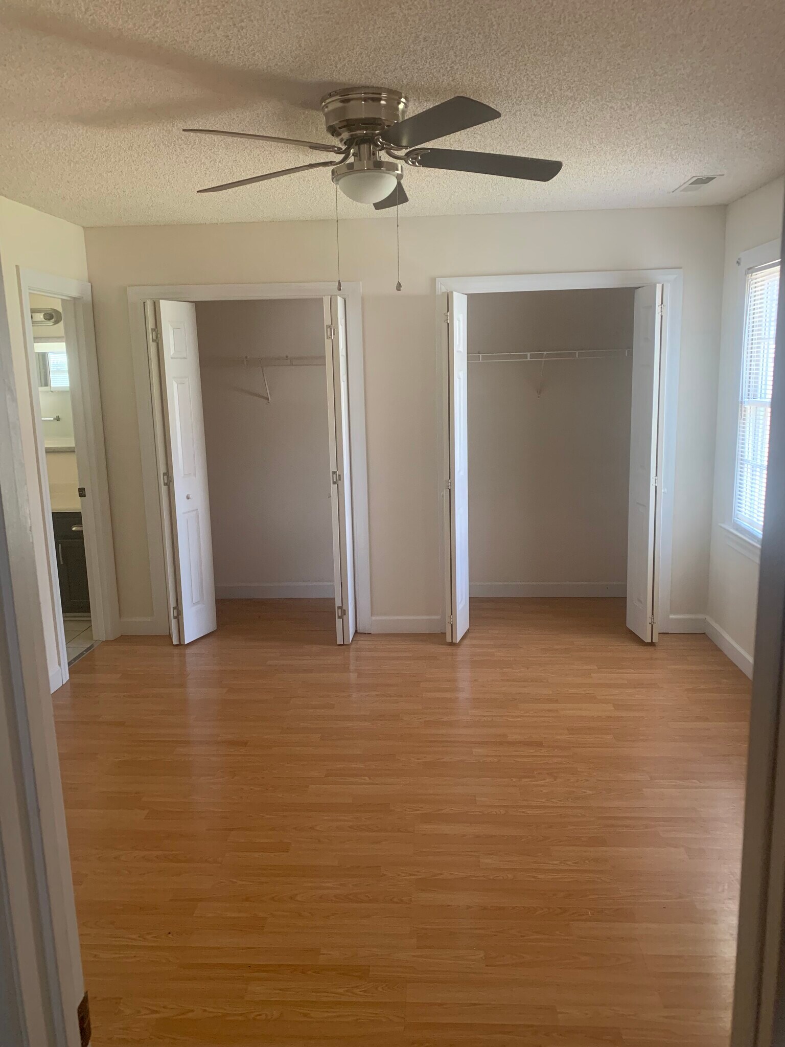 Master Bed - 2140 Tanglewood Rd