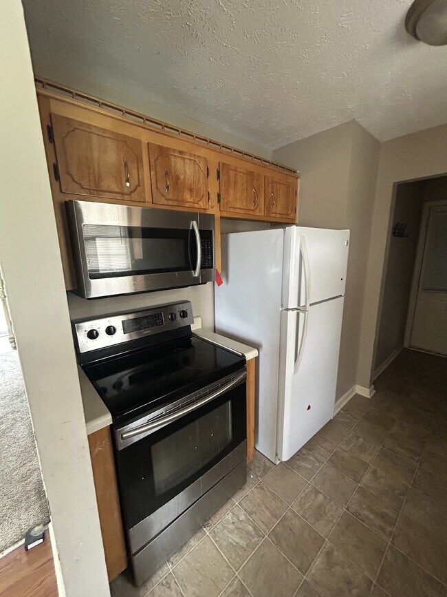 Building Photo - 2034 Carneal Ln
