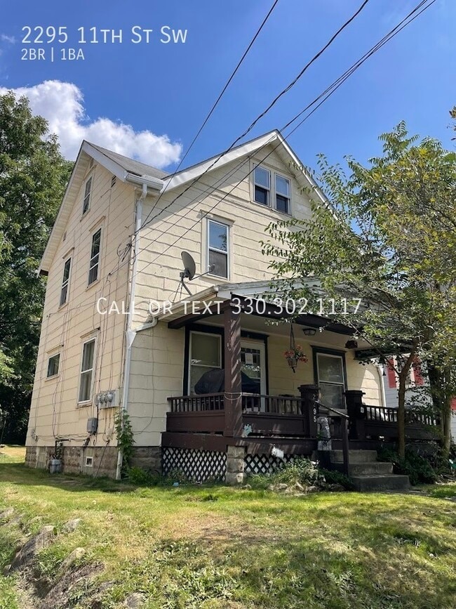 Primary Photo - Two bedroom one bathroom second level apar...